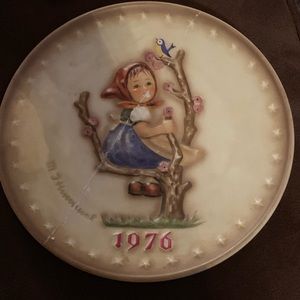 Hummel Collectible Plate